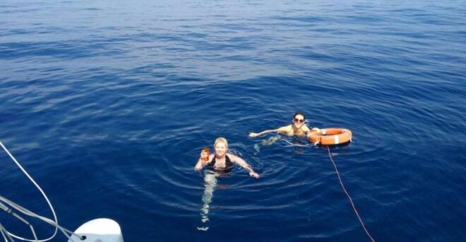 Catania: Sailing Tour With Lunch - Experience Highlights