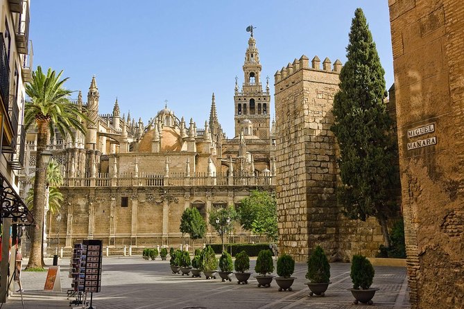 Catedral De Sevilla English Guided Tour Con Acceso Rápido Y Entrada a La Giralda - Overview of Seville Cathedral