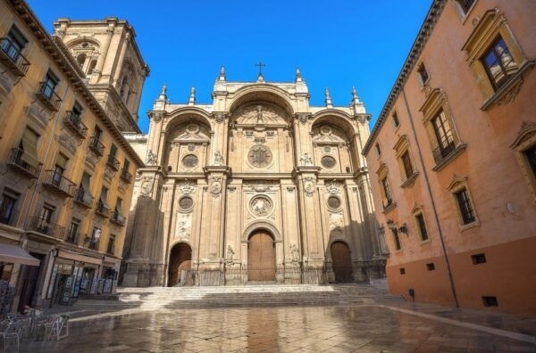 Cathedral and Royal Chapel With Albaicín and Sacromonte - Meeting Point Details