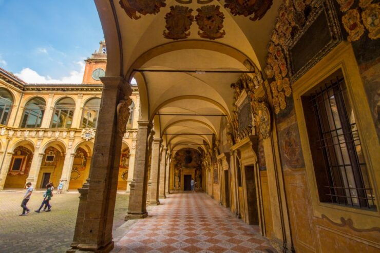 Cathedral of San Petronio and Archiginnasio Private Tour - Tour Overview
