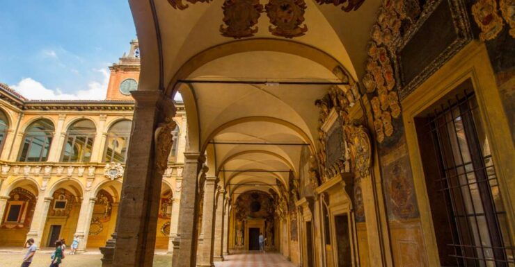 Cathedral of San Petronio and Archiginnasio Private Tour - Cathedral of San Petronio