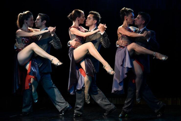 Catulo Prefer X 2 PAX: Dinner Show Transfer Toast - Good To Know