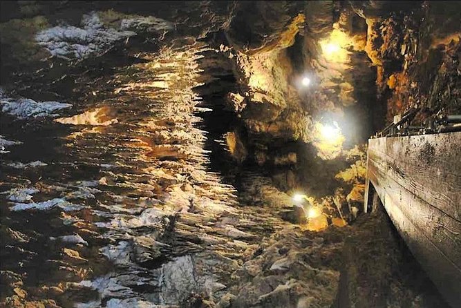 CAVE OKINAWA a Mysterious Limestone CAVE That You Can Easily Enjoy! - Cave Tour Overview