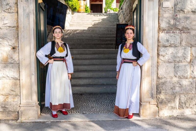 Cavtat: Guided Tour through Banac Gallery with Expert Guide - The Sum Up