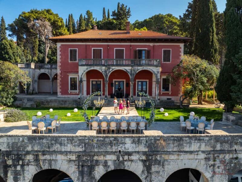 Cavtat: Ticket for Banac Gallery with Van Gogh's-Sunflowers - Who Will Love This Experience?