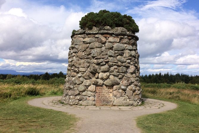 Cawdor Castle, Clava Cairns and Culloden Battlefield - Tour Experience
