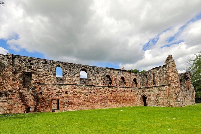 Cawdor Castle, Inverness, Culloden, Outlander and Loch Ness Tour - Common Questions
