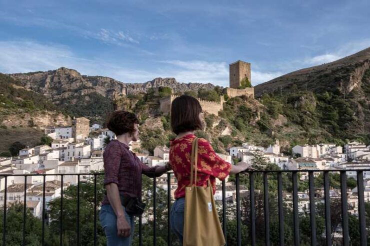 Cazorla: Highligts Tour With Olive Oil Tasting - Itinerary and Experience