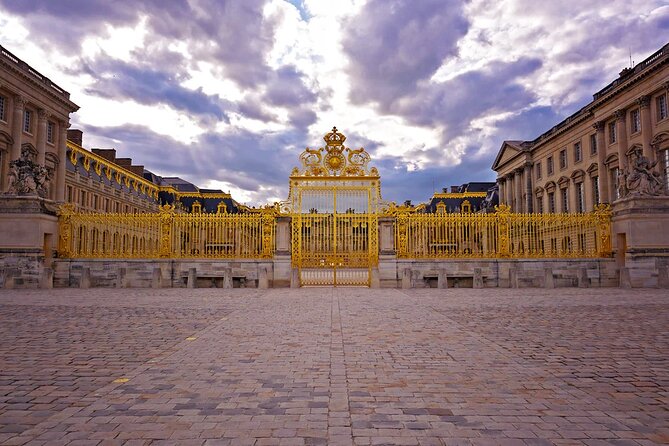 CDG Transfers With Full Day Giverny Tour, Versailles & Eiffel - The Sum Up
