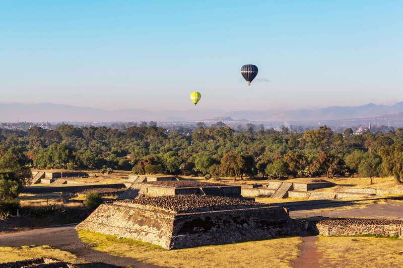 CDMX: Fly over Teotihuacan in a hot air balloon, with transfers and breakfast included. - FAQs