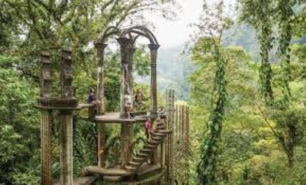 CDMX: Huasteca Potosina 3-Day Tour - Edward James Surrealist Garden in Xilitla