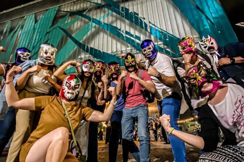 CDMX: Mexican nightlife with shots and wrestling - Good To Know