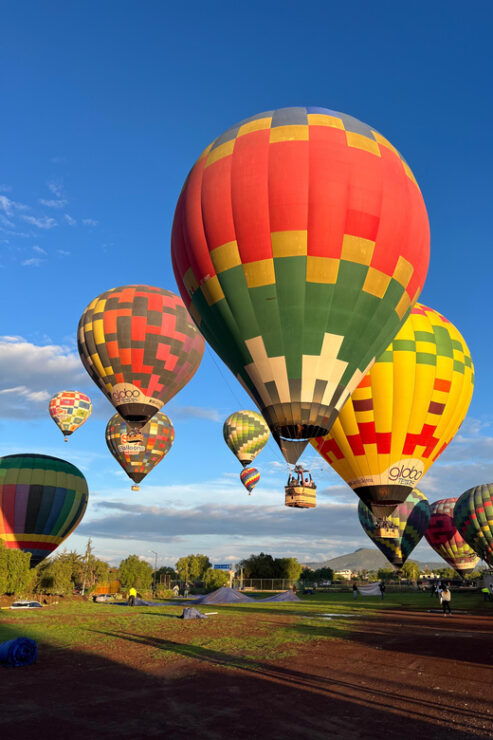 Cdmx Teotihuacan: Balloon Flight + Breakfast + Transportation - Itinerary and Transportation