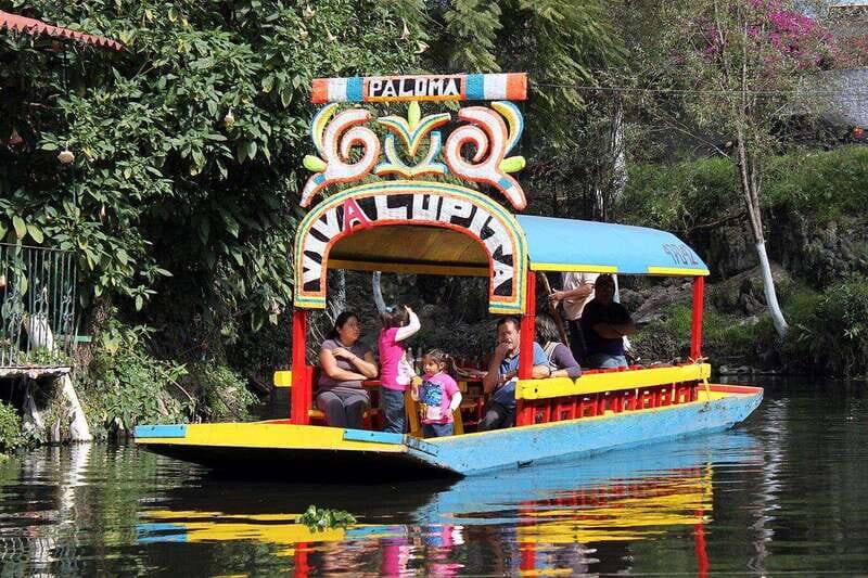 CDMX: Trajinera party in Xochimilco with tacos, music, and drinks - Good To Know  