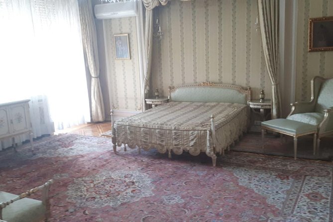 Ceausescu Villa - Fast Track Tickets and Guide - Guided Tour Highlights