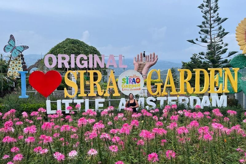 Cebu City Half-Day Tour with Hillyland - Temple of Leah and Sirao Flower Garden