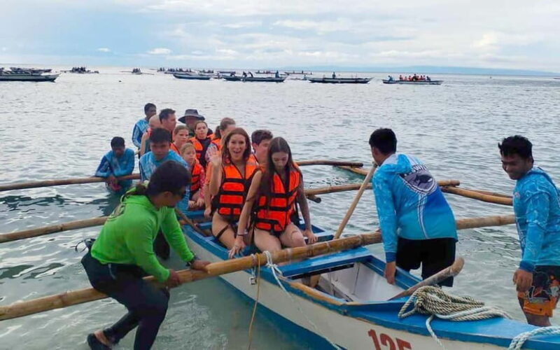 Cebu: Oslob Whale Shark, Tumalog Falls, and Sumilon Sandbar - Good To Know