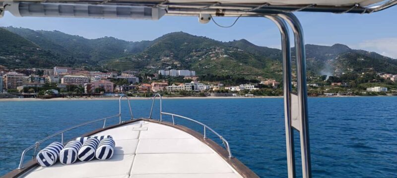 Cefalù: boat ride with swimming and aperitif and snorkeling - FAQ