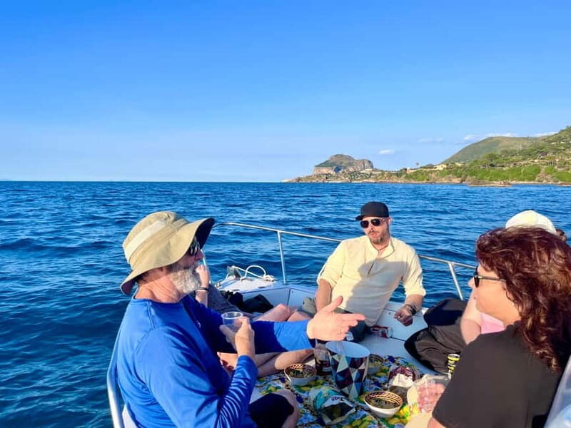 Cefalù: Sunset boat trip along the coast of Cefalù - Snorkeling & Refreshments