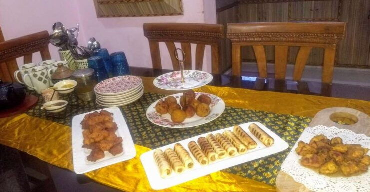 Celebrate Diwali the Light Festival With a Family in Delhi - Experience Diwali Traditions in Delhi