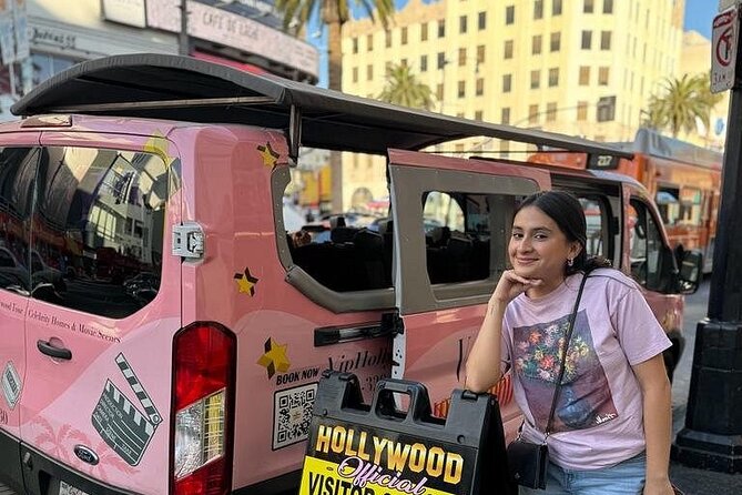 Celebrity and Lifestyle Hollywood Bus Tour - Meeting and Pickup