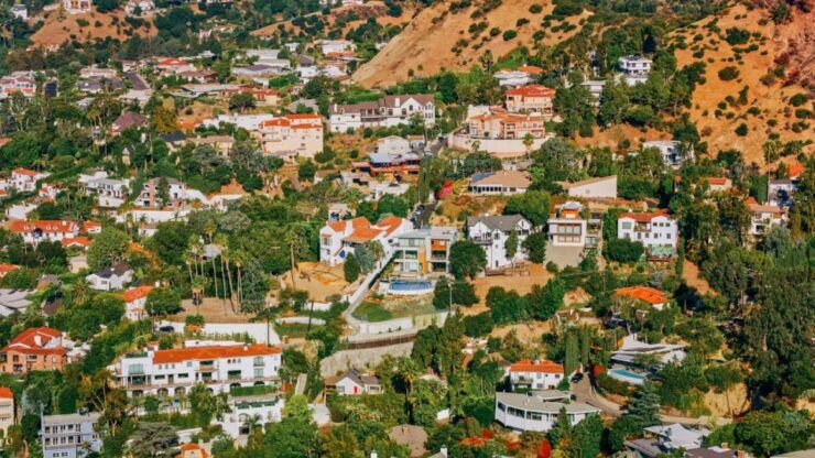 Celebrity Homes Extravaganza: Tour in Los Angeles - Celebrity Homes Included