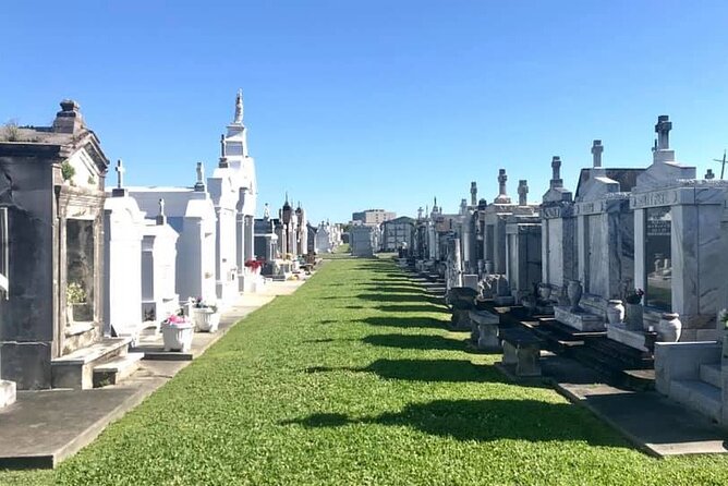 Cemetery Tour New Orleans - Tour Details
