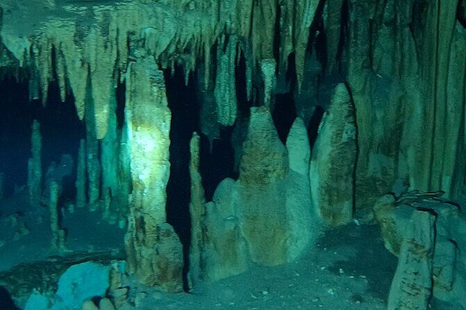 Cenotes Taak Bi Ha and Taak Be Luum Guided Scuba Diving - The First Stop: Taak Bi Ha