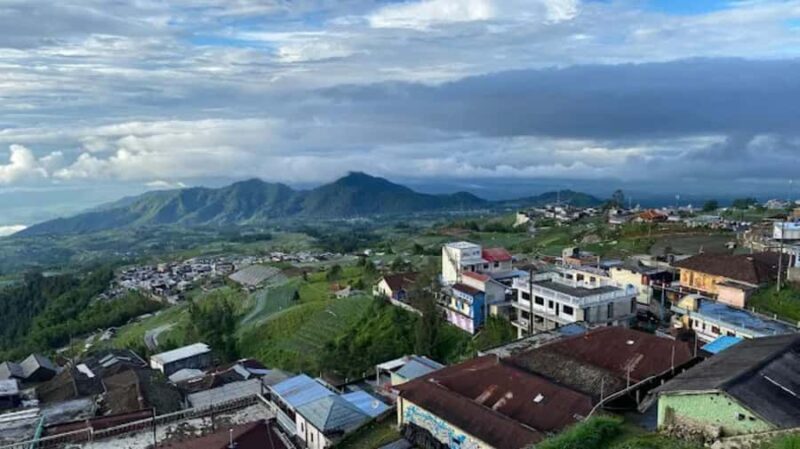 Central Java: Nepal Van Java & Borobudur Temple Tour - The Charm of Nepal Van Java Village