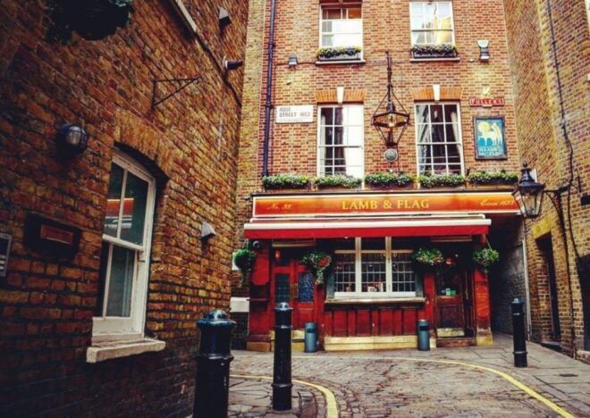 Central London: City Exploration Game With Secret Squares - Full Description of the Game