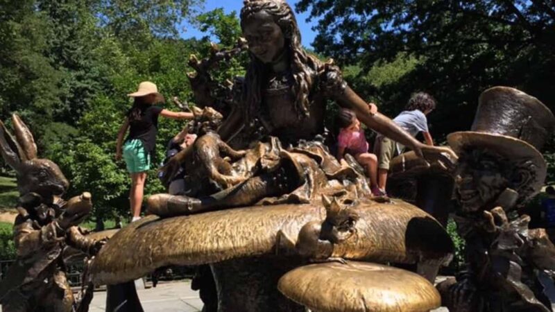 Central Park-Bethesda Terrace, Strawberry Fields, Bow Bridge - In-Depth Review of the Central Park Tour
