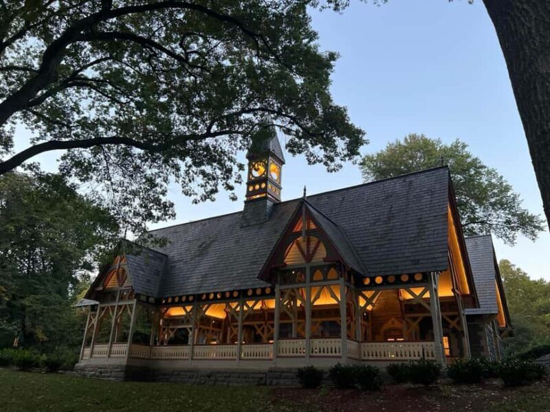 Central Park-Bethesda Terrace, Strawberry Fields, Bow Bridge - FAQ