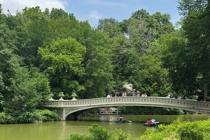 Central Park Pedicab Tour  Guided Ride with Stops - How It Works and Practical Details