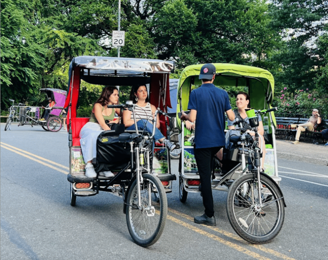 Central Park Pedicab Tour / Photo Stops - Accessibility and Group Options