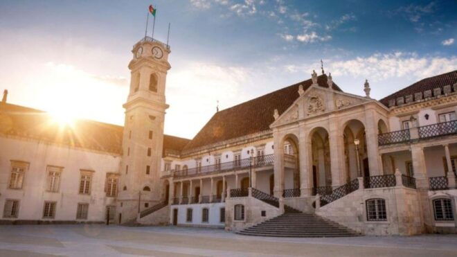 CENTRAL PORTUGAL: FULL DAY TOUR FROM COIMBRA TO FÁTIMA BY SEDAN - Exploring Charming Óbidos