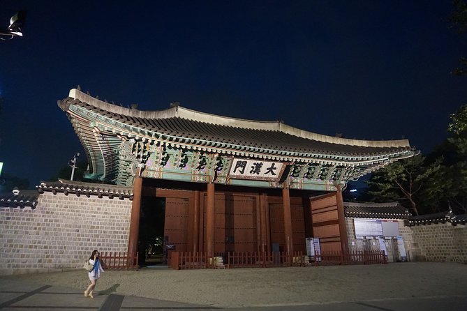 Central Seoul Evening Tour Including Deoksu Palace, Seoul Plaza and Dongdaemun Market - Illuminated Landmarks of Seoul Plaza