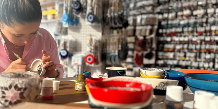 Ceramic Painting Classes in Tustin - Class Details