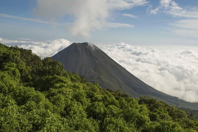 Cerro Verde National Park and Coatepeque Lake - Inclusions