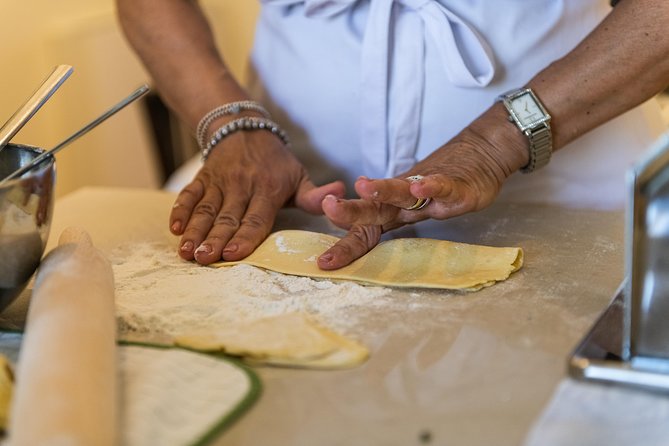 Cesarine: Small Group Market Tour and Cooking Class in Verona - The Sum Up