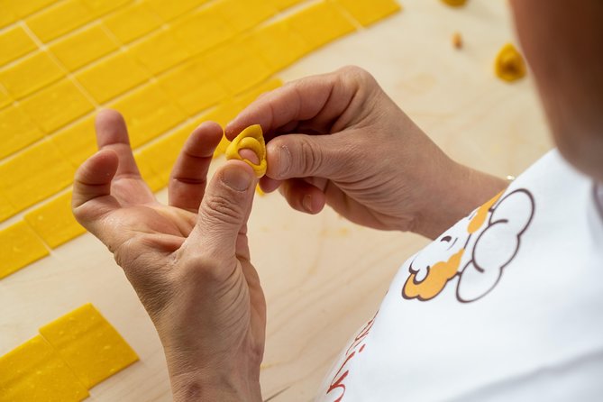 Cesarine: Small Group Pasta and Tiramisu Class in Bologna - Common Questions