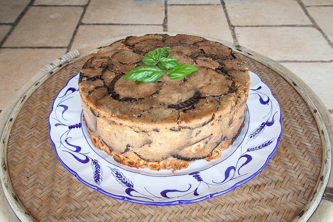 Cesarine: Small Group Pasta and Tiramisu Class in Sorrento - Local Chef and Kitchen Experience