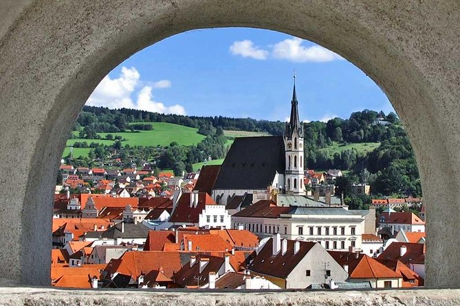 Cesky Krumlov Day Trip From Prague to Vilshofen - Tour Highlights