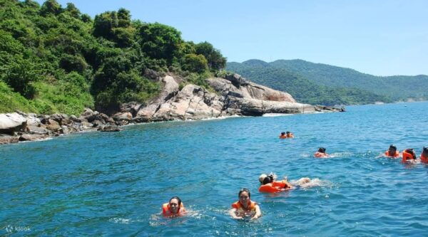 CHAM ISLAND SIGHTSEEING AND SNORKELING TOUR - Local Cuisine Highlights