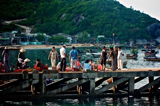 Cham Island Tour Snorkeling -Sunbathing - Nice Beach - Speedboat - Positive Experiences on the Tour