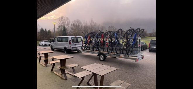 Chambéry : Electric Mountain Bike Rental - Language Options and Cancellation Policy
