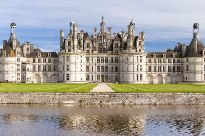 Chambord Castle: Private Guided Walking Tour - Meeting Point and Important Information