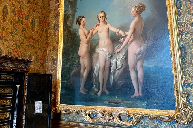 Chambord — Chenonceau Loire Castles Small-Group by Minivan With Wine Tasting - Transportation Details