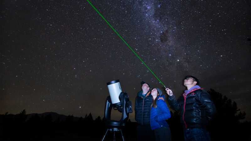Chameleon Stargazing Guided Tour in Lake Tekapo - Getting there in the dark