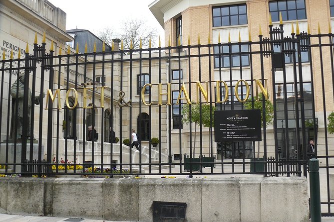 Champagne Lovers Day Tour With Private Driver - Moet Hautvillers - Meeting and Pickup Information