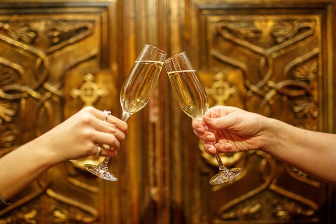 Champagne Reception and Late Night Warner Bros Studio Tour - Age Restrictions and Beverage Options